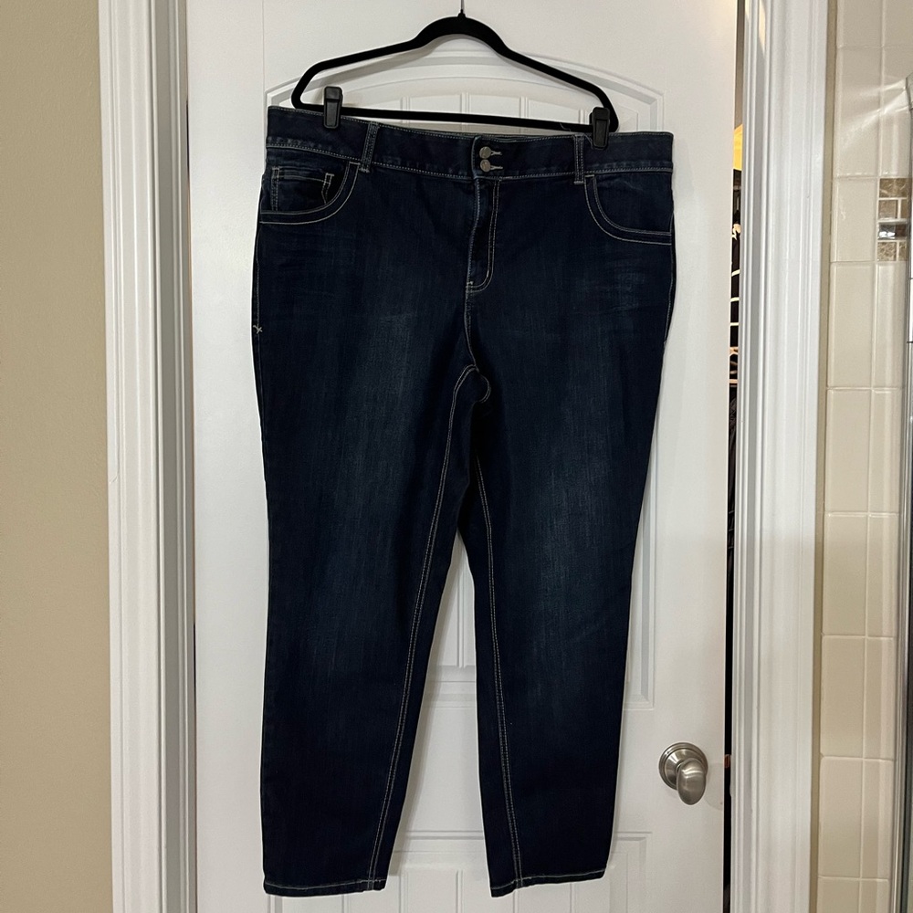 EUC Lane Bryant T3 size 22 Blue Straight Leg Jeans